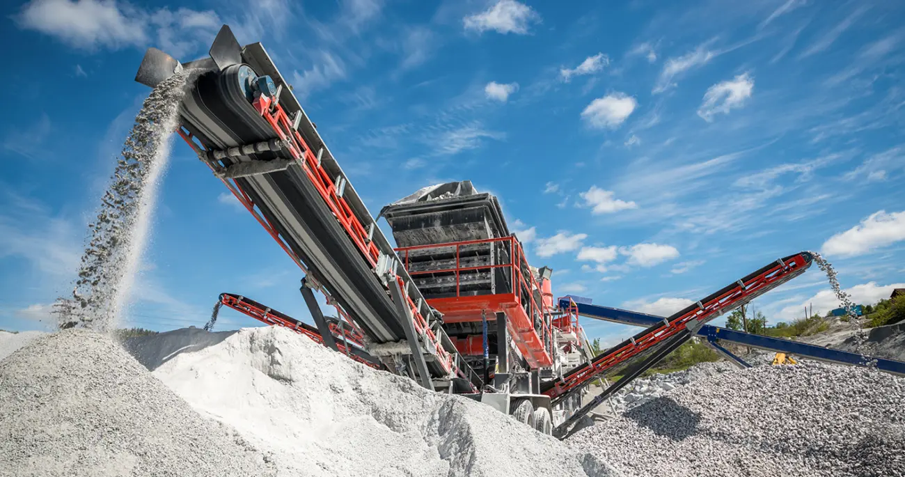 Mining and crushing equipment: durable and easy-to-maintain lock washers for extreme conditions